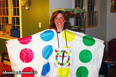 Disfraz de ultimo minuto del juego de mesa Twister